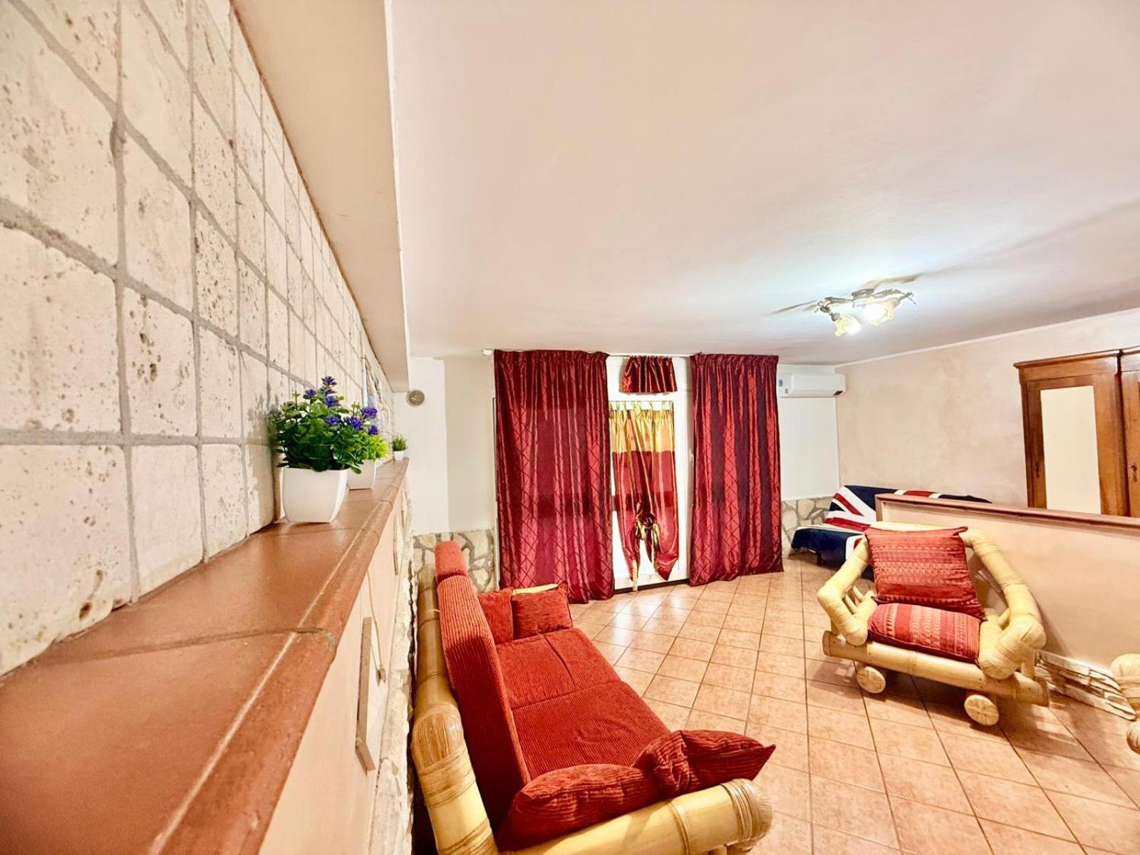 Open Space Littoria Λατίνα Εξωτερικό φωτογραφία