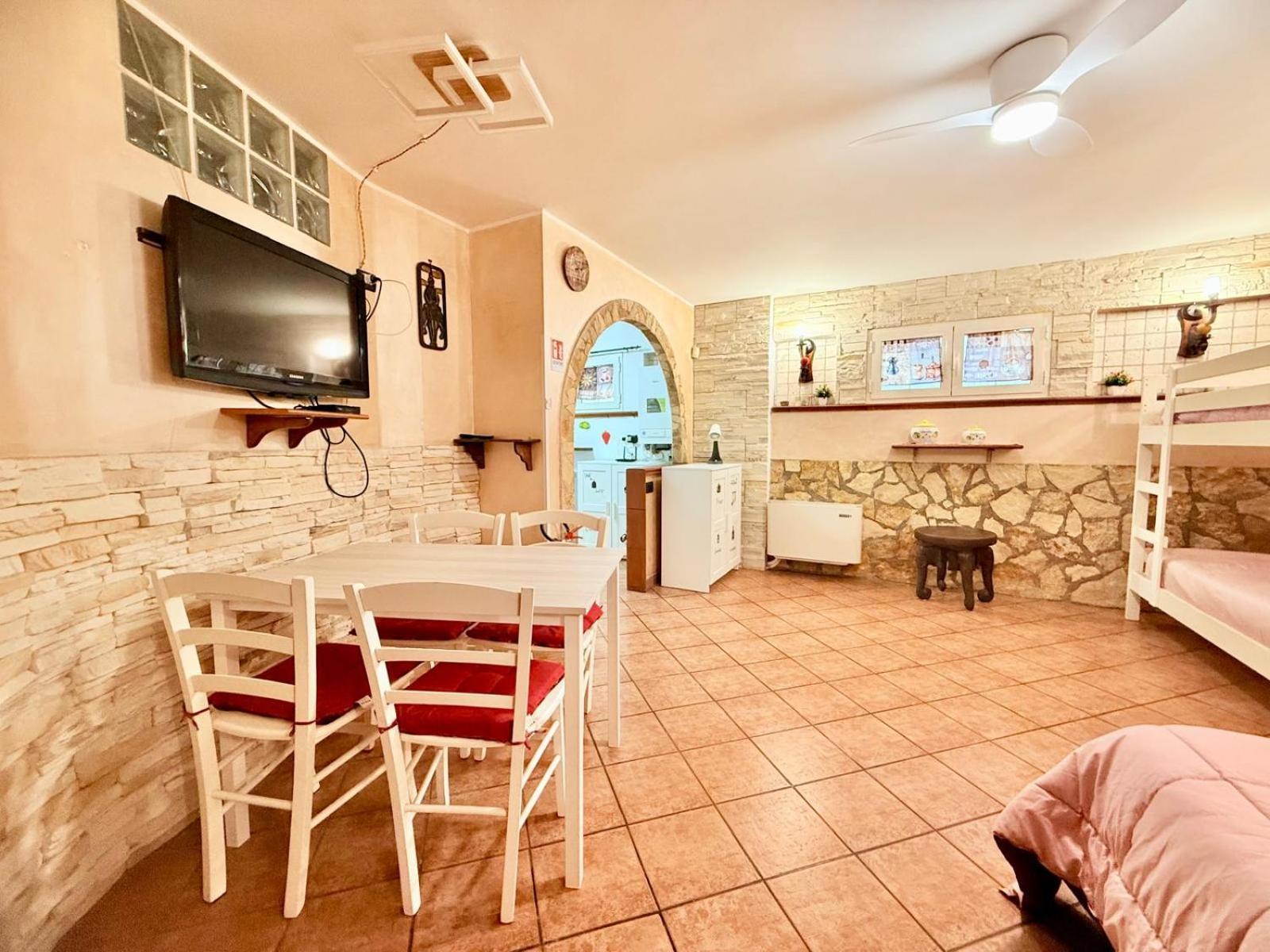Open Space Littoria Λατίνα Εξωτερικό φωτογραφία